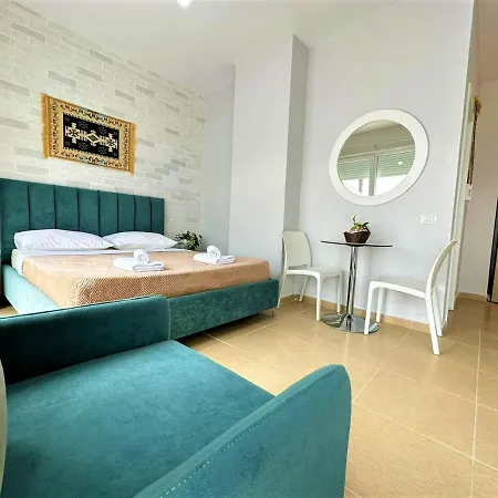 Apartman Trea - Roof On *