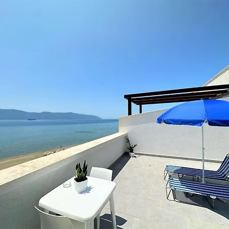 Trea - Roof On * Vlore