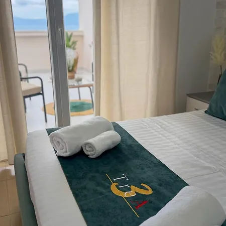 Appartement Trea Aron Rooftop Jacuzzi Apartment