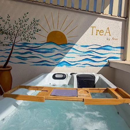 Daire Trea Aron Rooftop Jacuzzi Apartment Avlonya