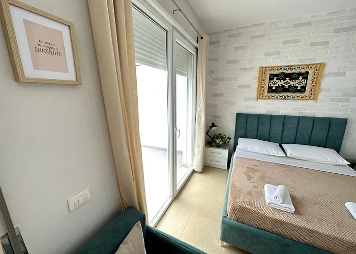 公寓 Trea - Roof On *